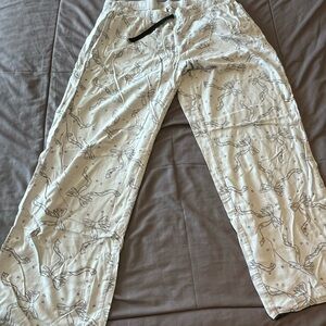 Victoria's Secret Black and Gray Pajama Set Relaxed Fit